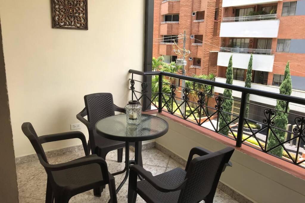 Laureles 301 Apartment Medellin Exterior photo